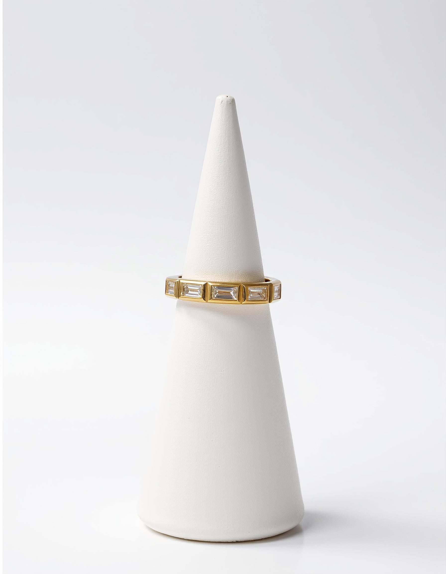 "Styrka" Horizontally set Baguette cut Bezel set Eternity Band