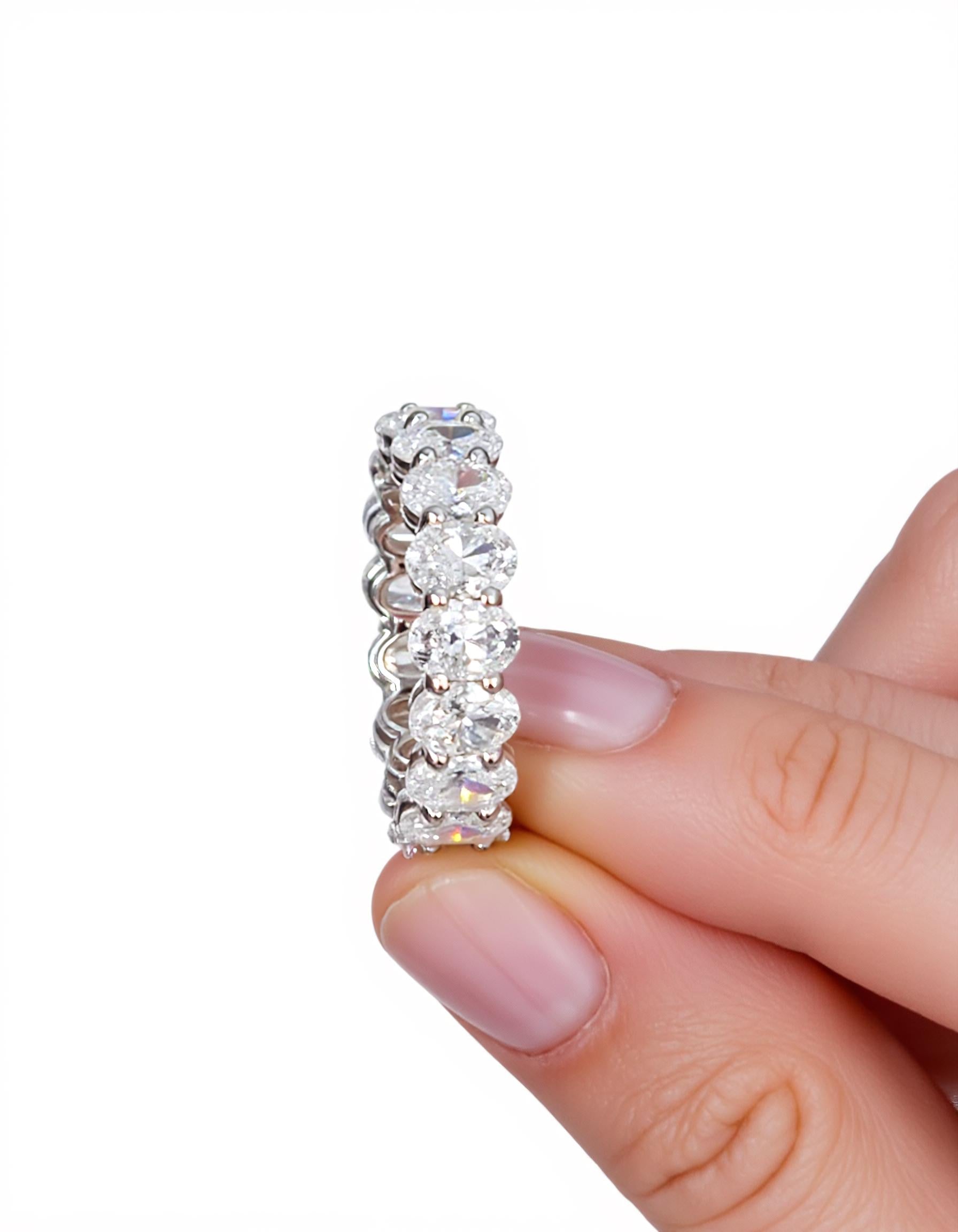 "Luna" Classic Basket Oval cut Prong set Eternity Band