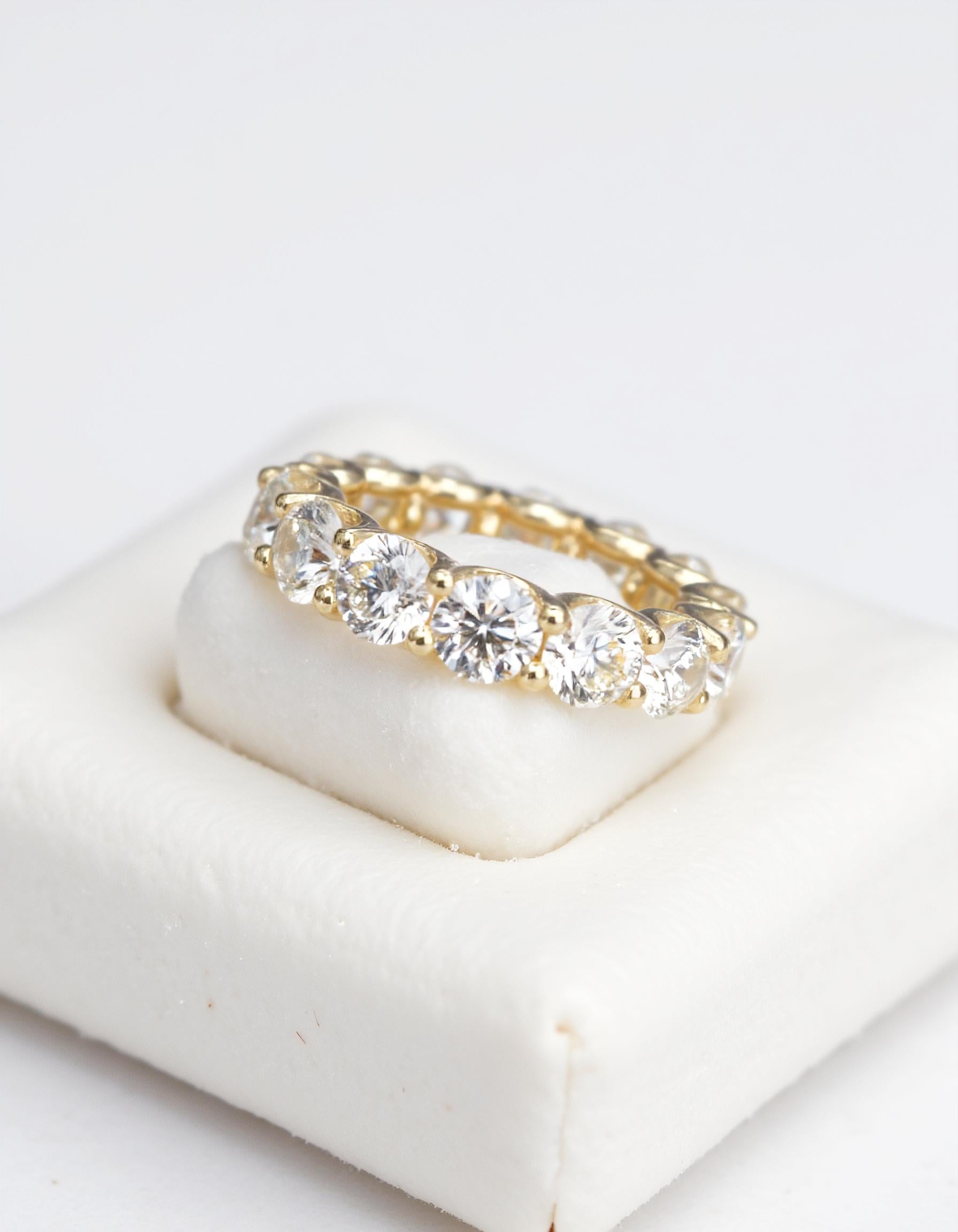 "Lumen" Round Brilliant Cut "U" Shape Basket Eternity Band