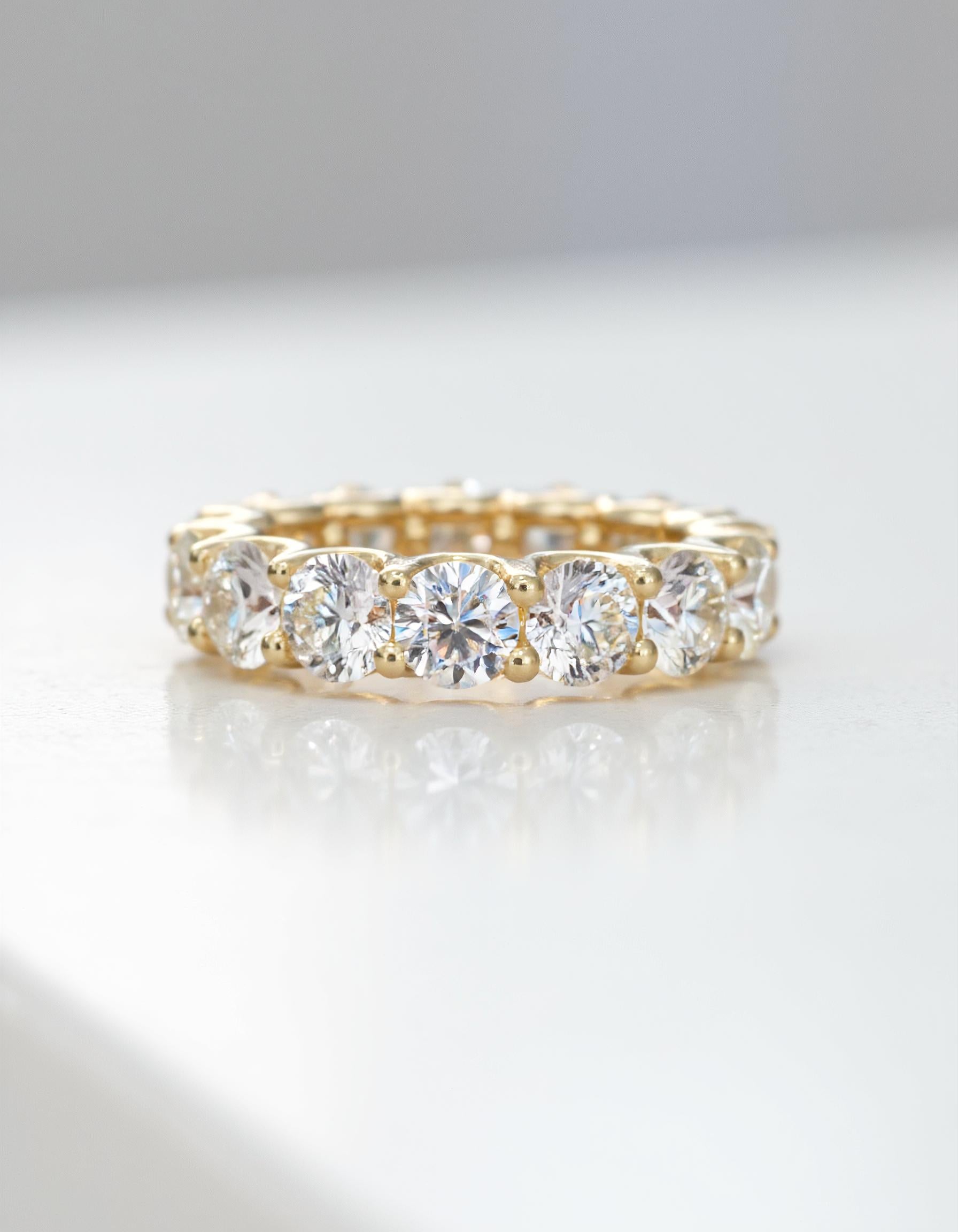 "Lumen" Round Brilliant Cut "U" Shape Basket Eternity Band