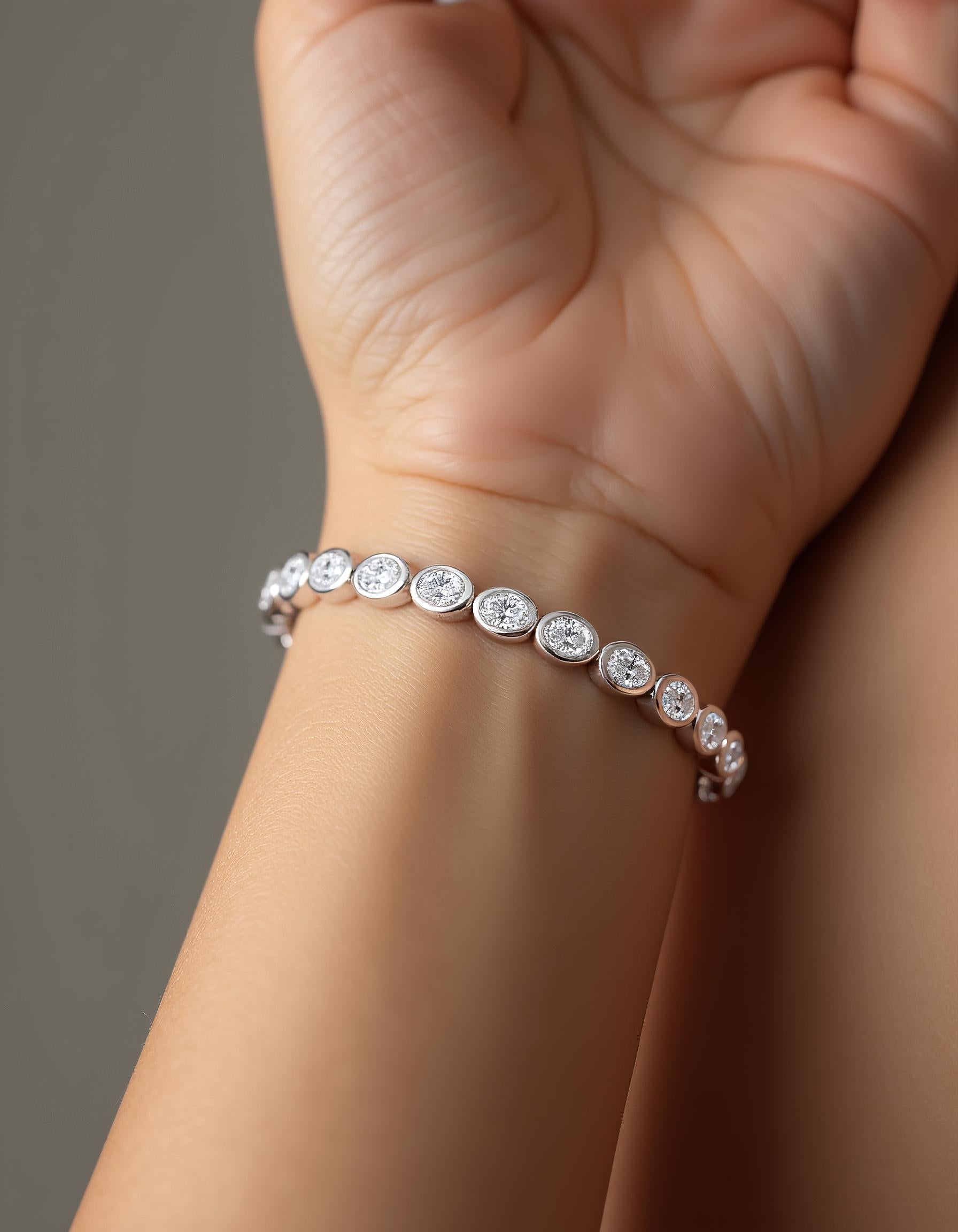 "Lia" Horizontally set Oval cut Bezel Set Tennis Bracelet