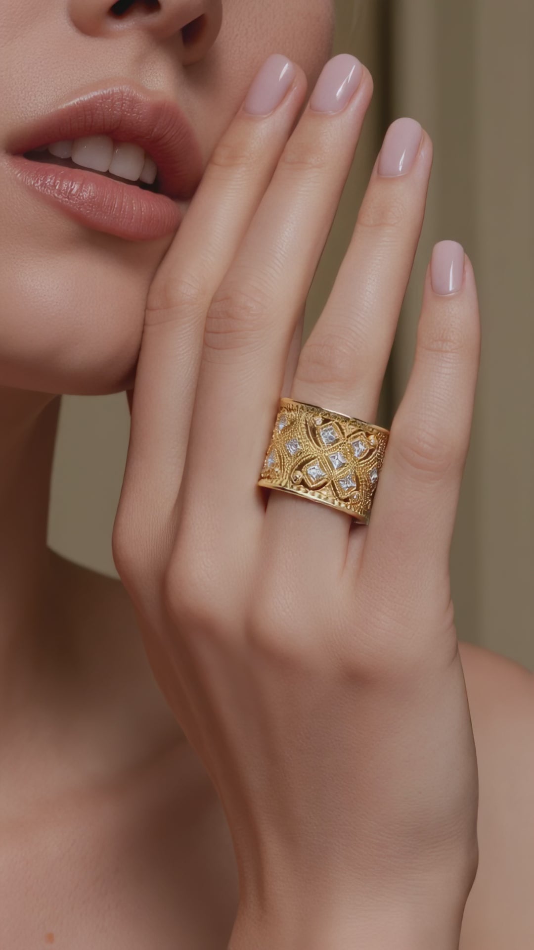 1.00-1.25ct total weight "Venda" Art Deco Diamond Ring