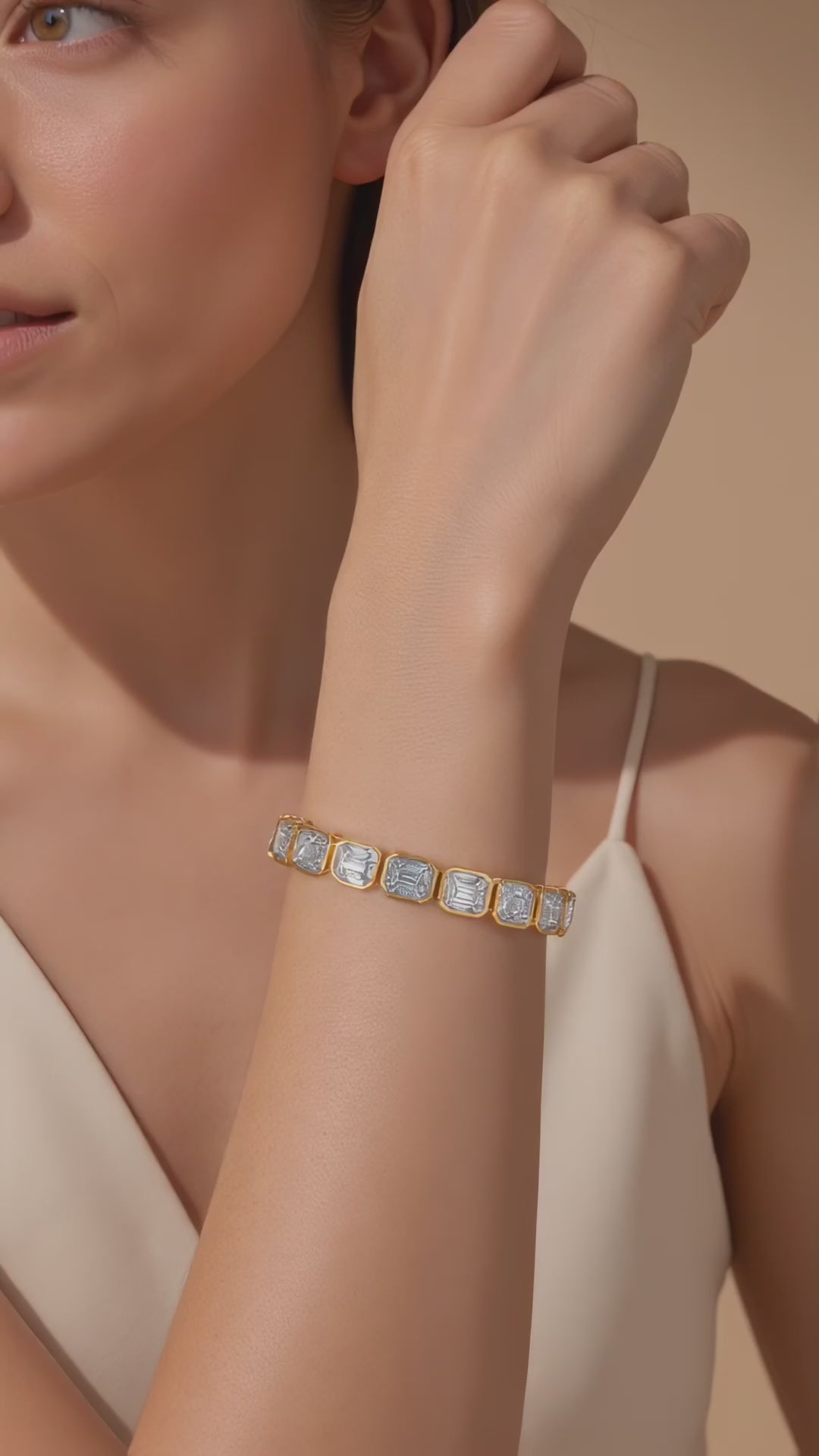 4.20-4.75ct total weight "Ona" Emerald cut Bracelet (0.15ct each)