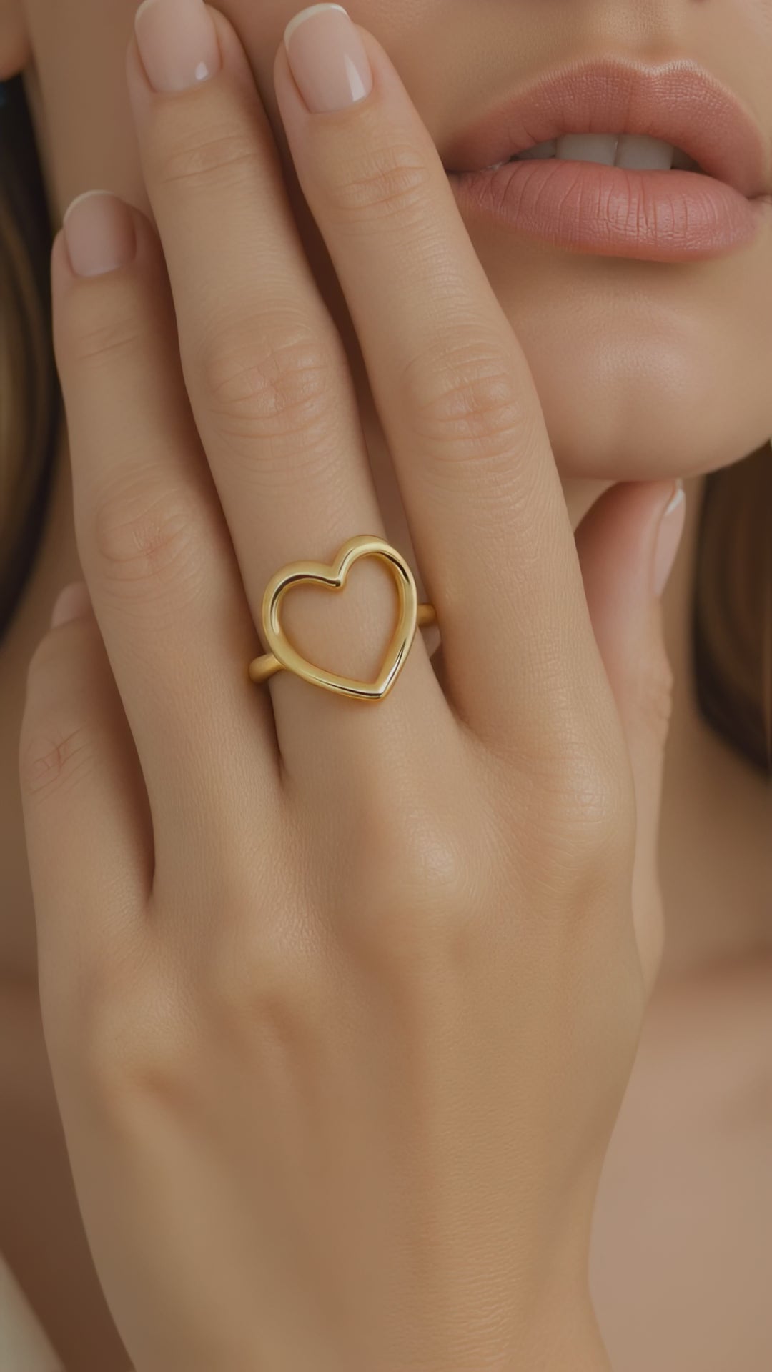 "Lumina Heart" Plain Gold Ring