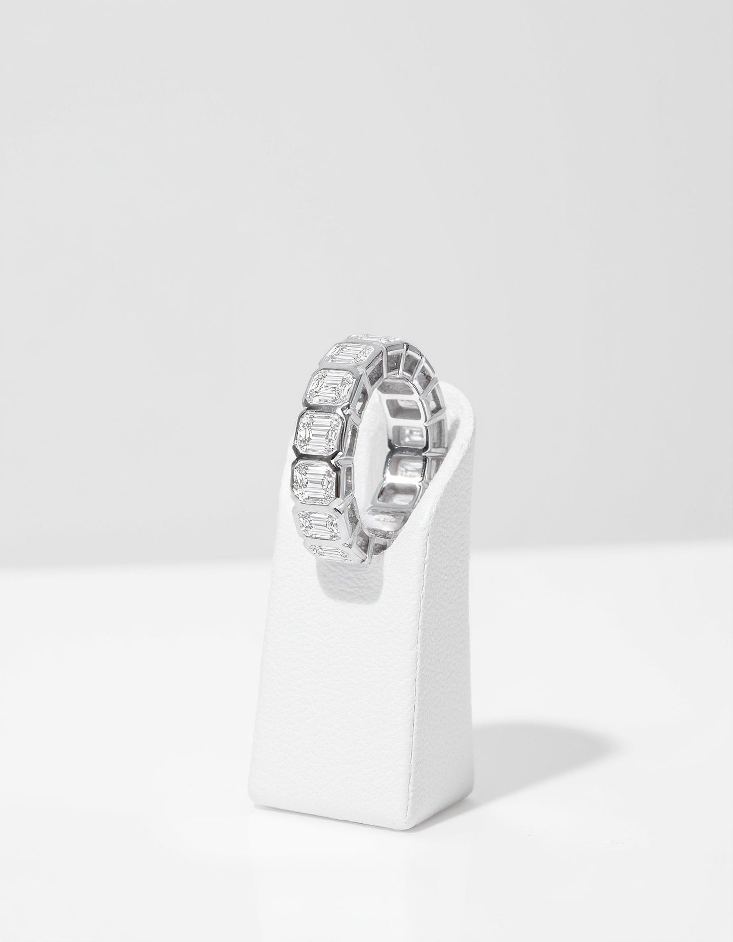 &quot;Janela&quot; Emerald cut Bezel set Eternity Band