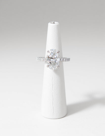 &quot;Stella&quot; Oval Shape Claw prong Diamond ring with Pave&