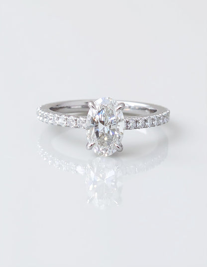 &quot;Stella&quot; Oval Shape Claw prong Diamond ring with Pave&