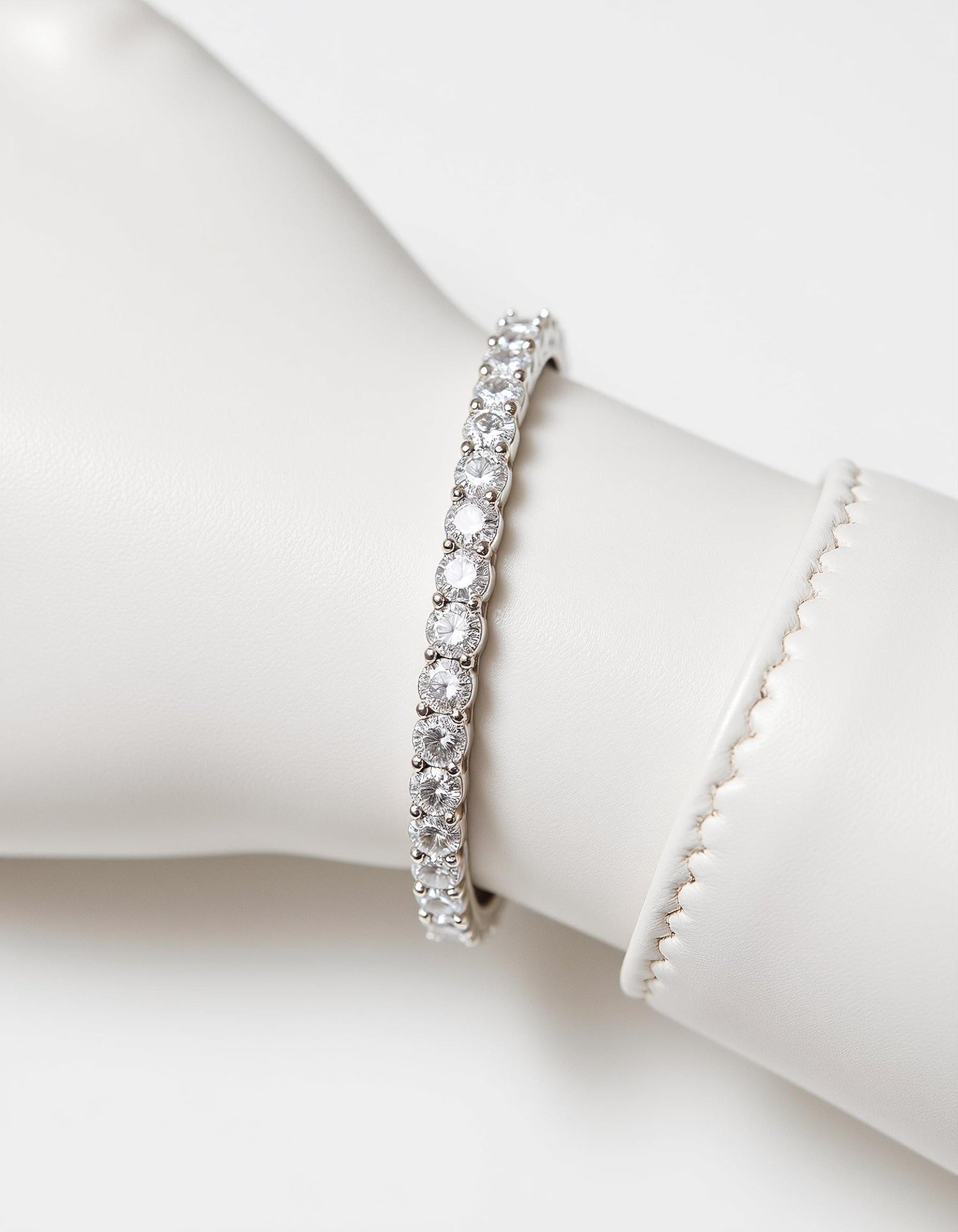 &quot;Flora&quot; Round Brilliant Cut Classic Basket Tennis Bracelet