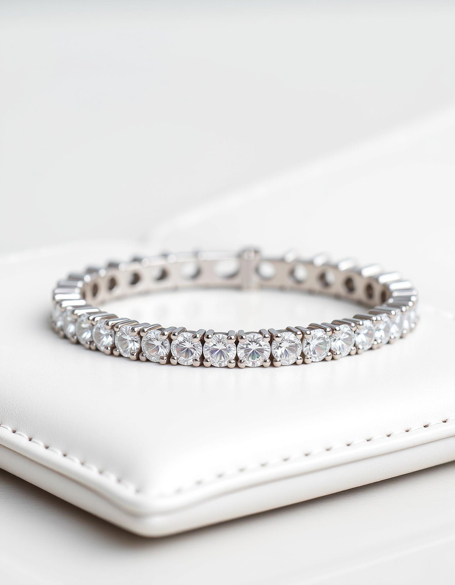 &quot;Flora&quot; Round Brilliant Cut Classic Basket Tennis Bracelet