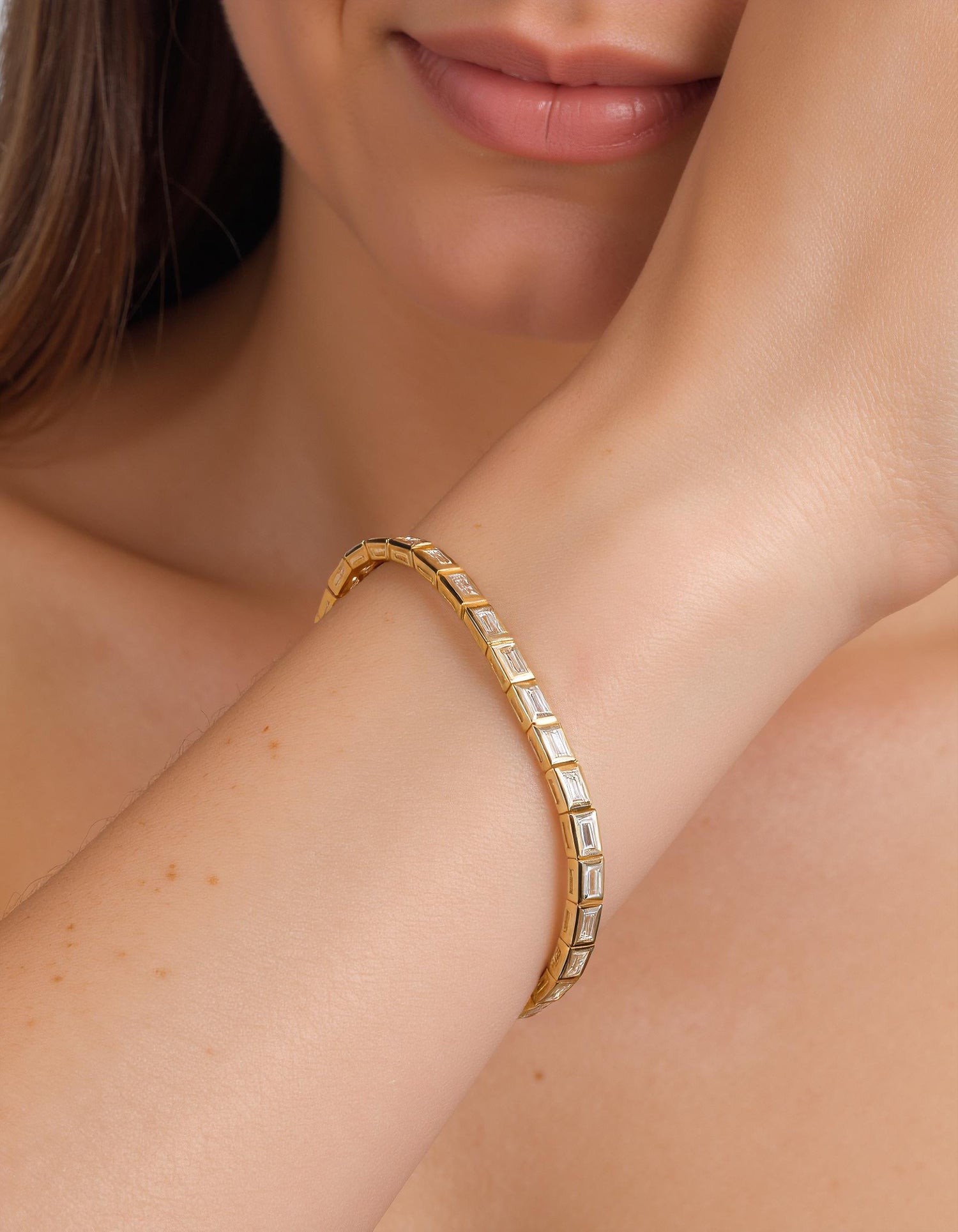 &quot;Venya&quot; Horizontally set Straight Baguettes Bezel Set Tennis Bracelet