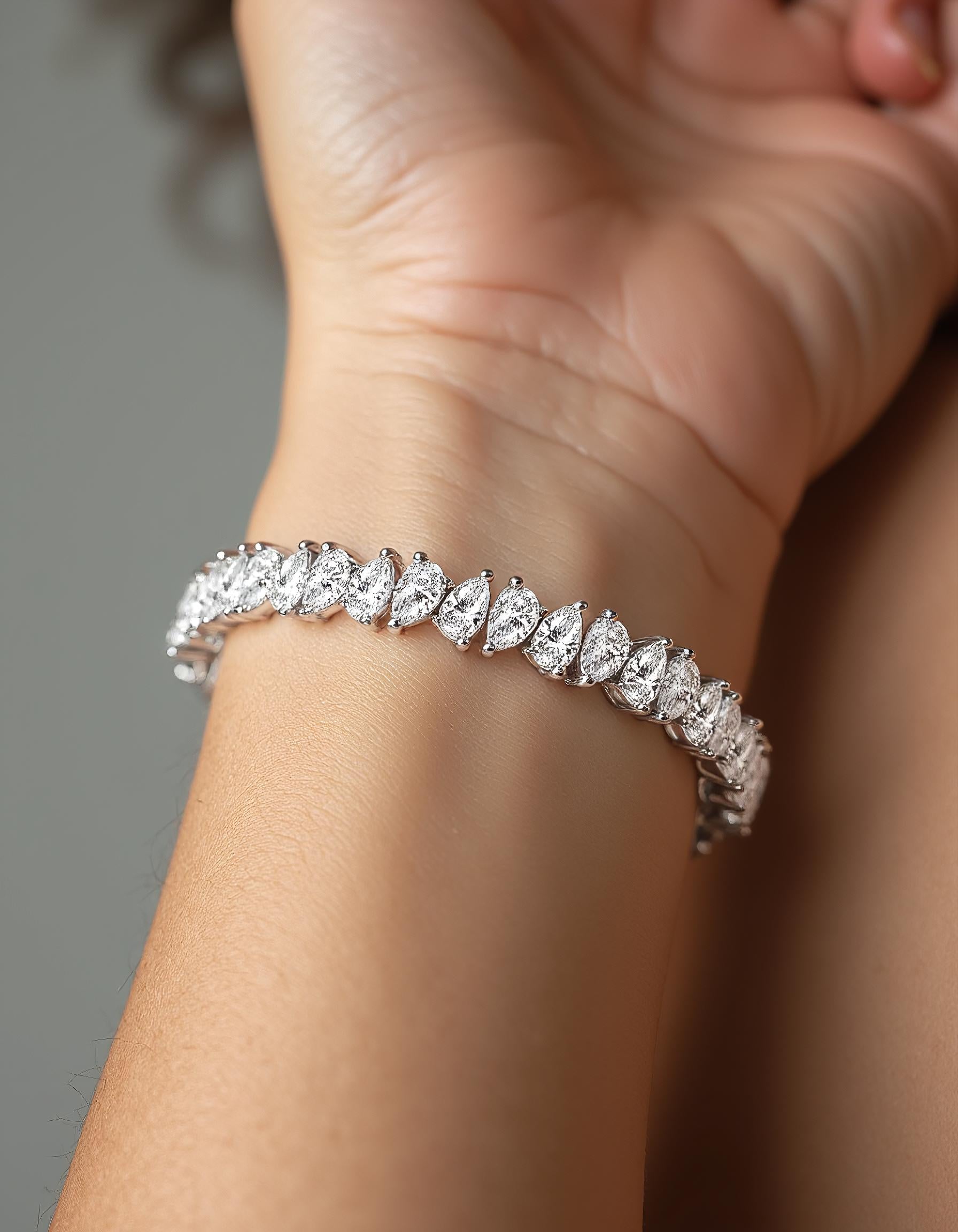 &quot;Vera&quot; Slanted set Pear Shape Prong Set Tennis Bracelet