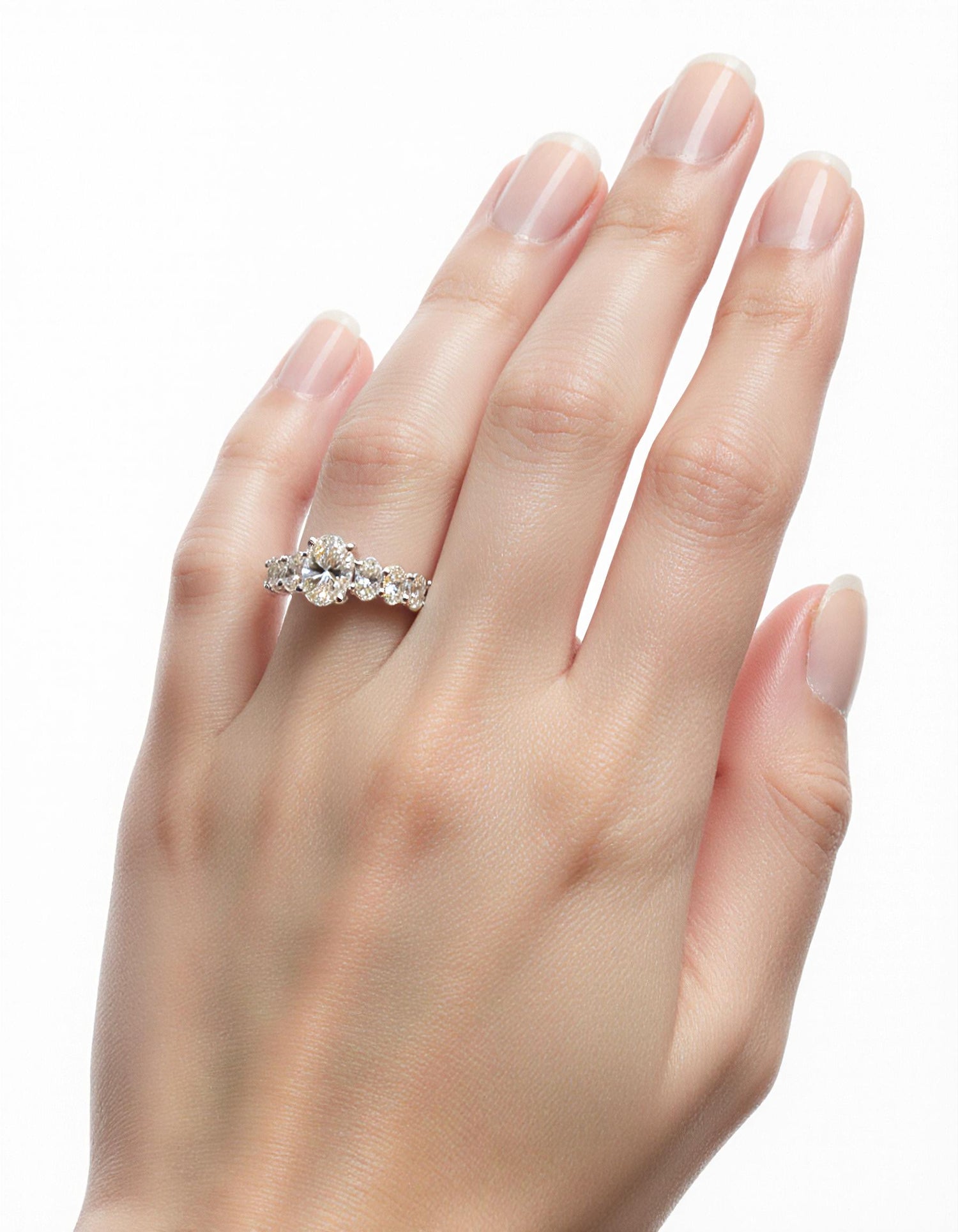 &quot;Eyrlis&quot; Oval Cut diamond 7 stone ring Graduated Prong setting