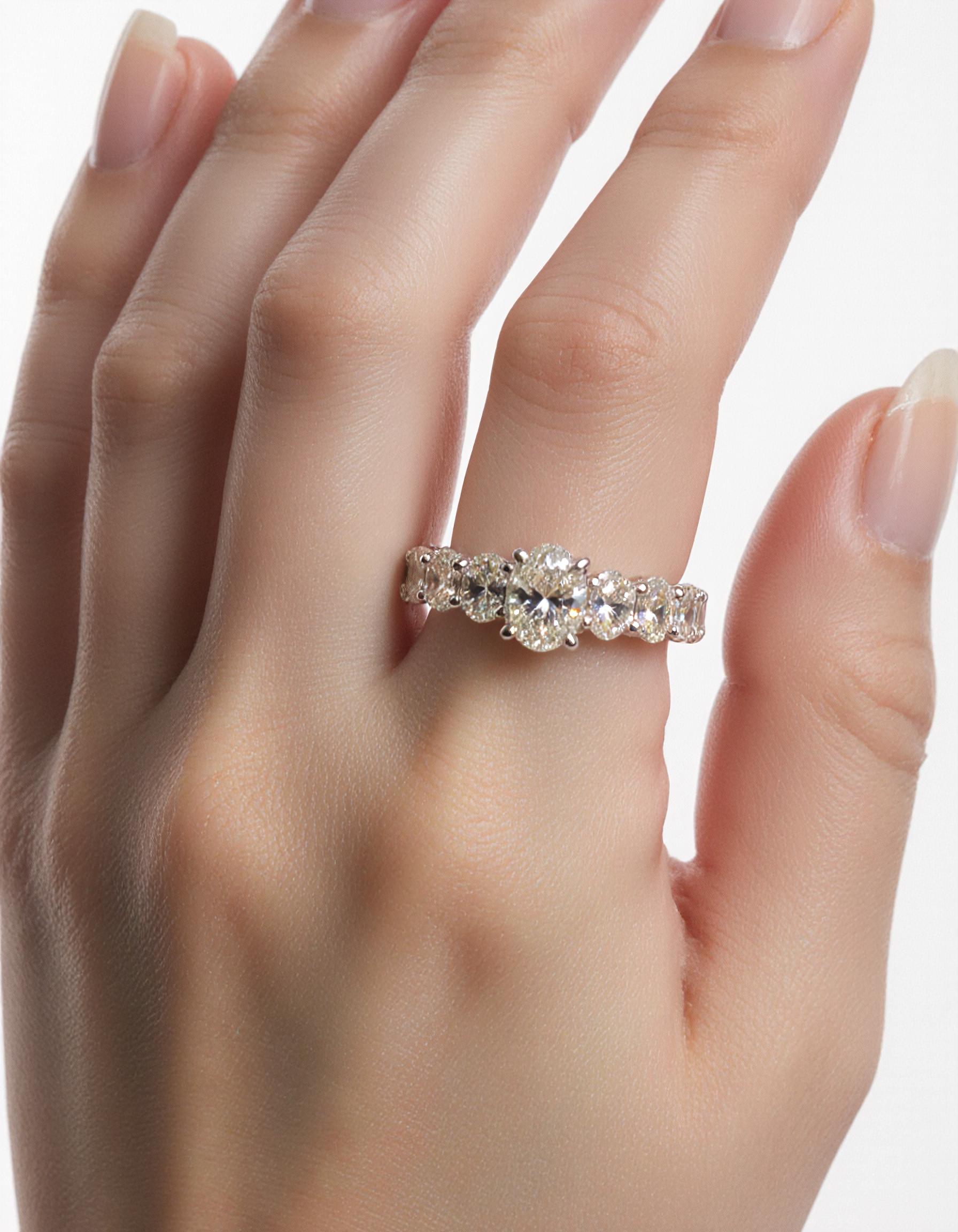 &quot;Eyrlis&quot; Oval Cut diamond 7 stone ring Graduated Prong setting