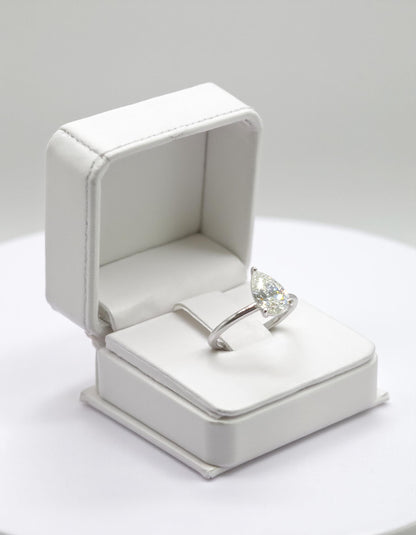 &quot;Kiki&quot; Pear Shape Cut diamond solitaire in Prong setting