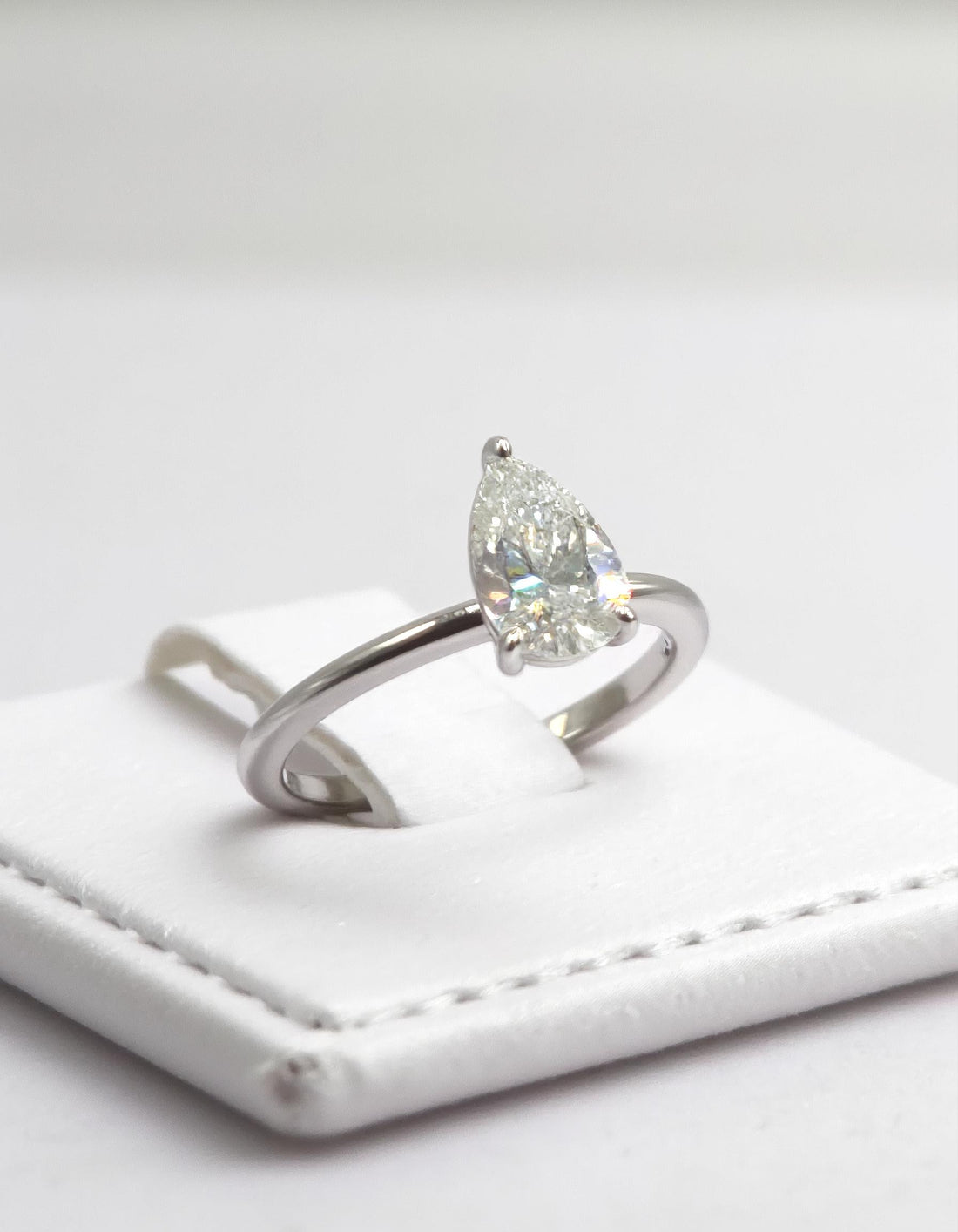 &quot;Kiki&quot; Pear Shape Cut diamond solitaire in Prong setting