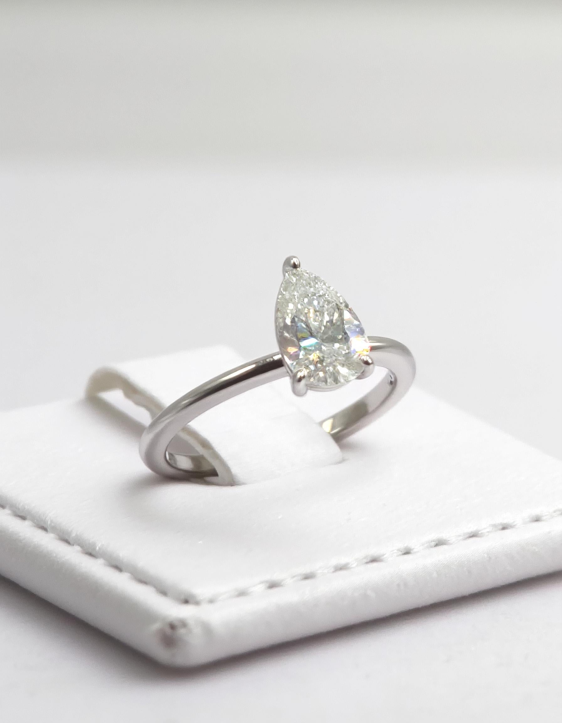 &quot;Kiki&quot; Pear Shape Cut diamond solitaire in Prong setting