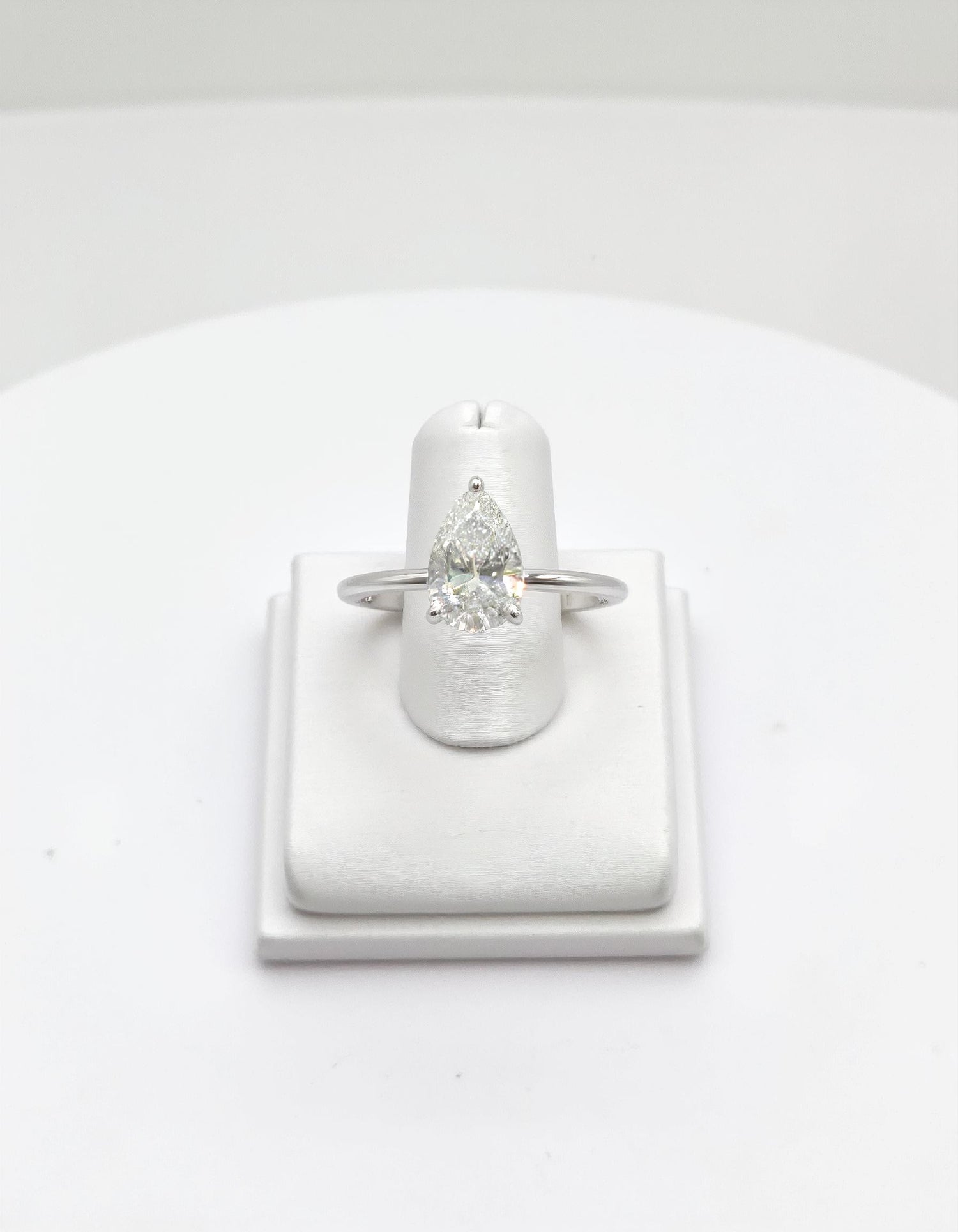 &quot;Kiki&quot; Pear Shape Cut diamond solitaire in Prong setting