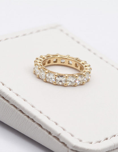 &quot;Vilora&quot; Asscher cut Prong Set Classic basket Eternity Band