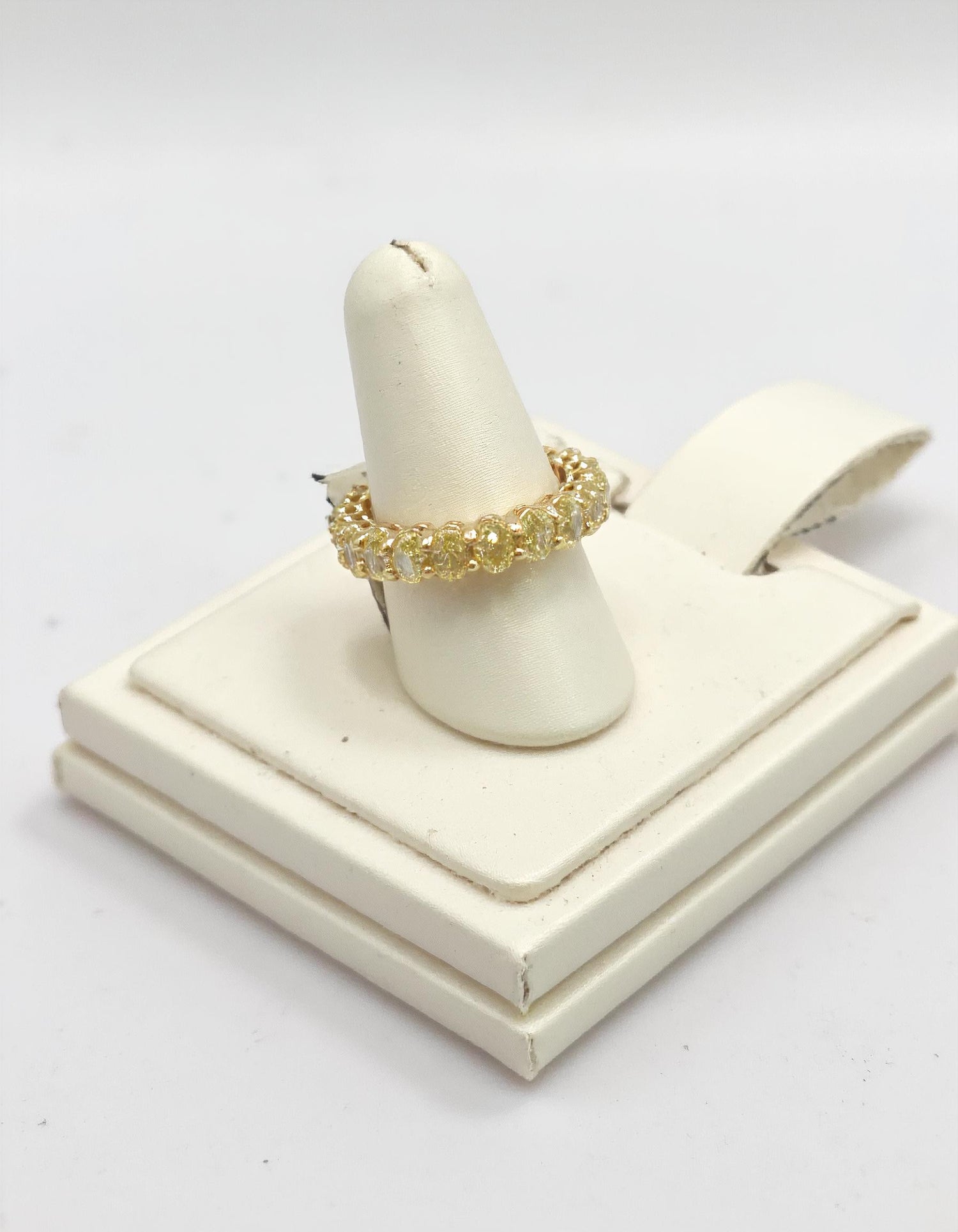 &quot;Seriva&quot; Fancy Yellow Oval cut Prong set Eternity Band