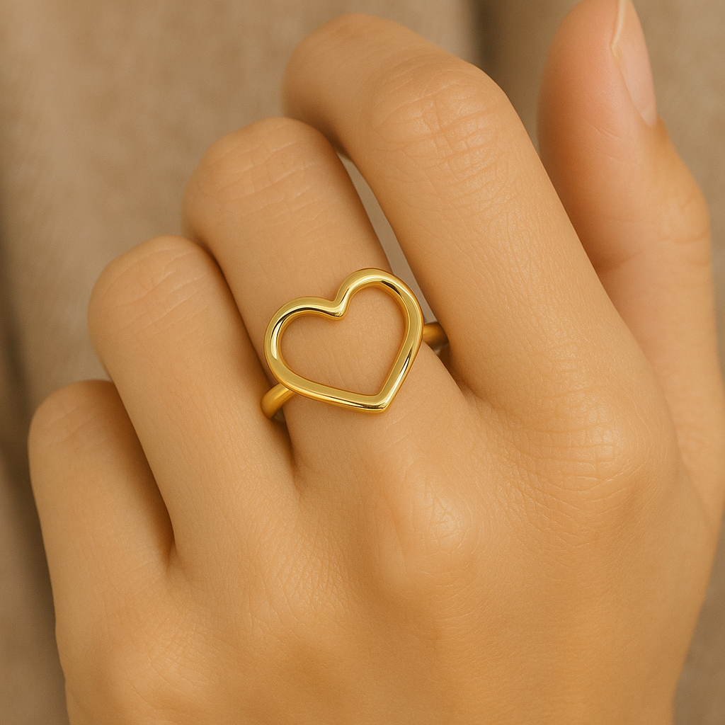 &quot;Lumina Heart&quot; Plain Gold Ring